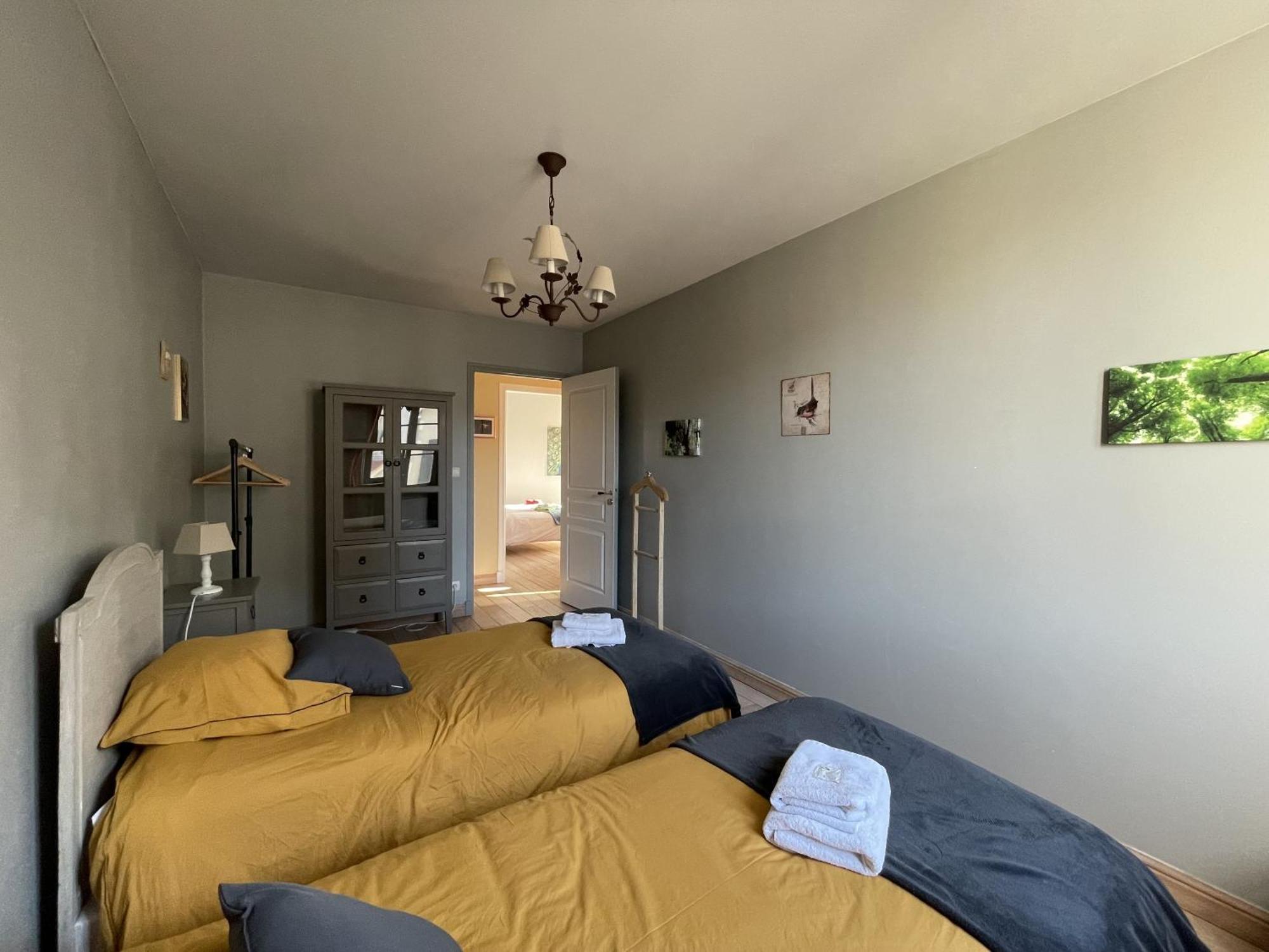 Villa Le P'Tit Louis Saint-Cyr-les-Colons Exterior foto