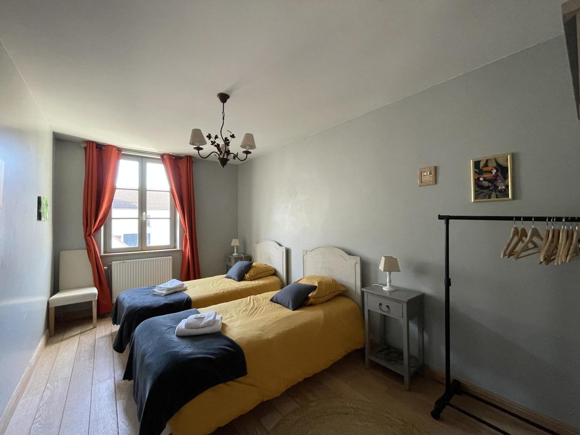 Villa Le P'Tit Louis Saint-Cyr-les-Colons Exterior foto